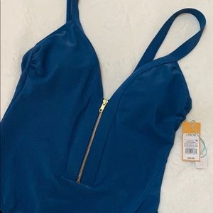Kona Sol Medium Coverage One Piece Suit